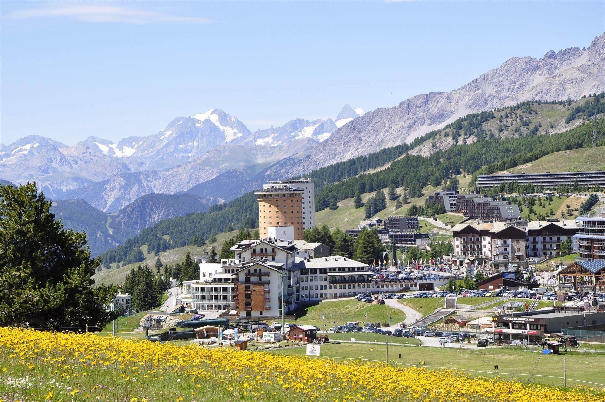 Olimpic Village Th Sestriere Apartments エクステリア 写真